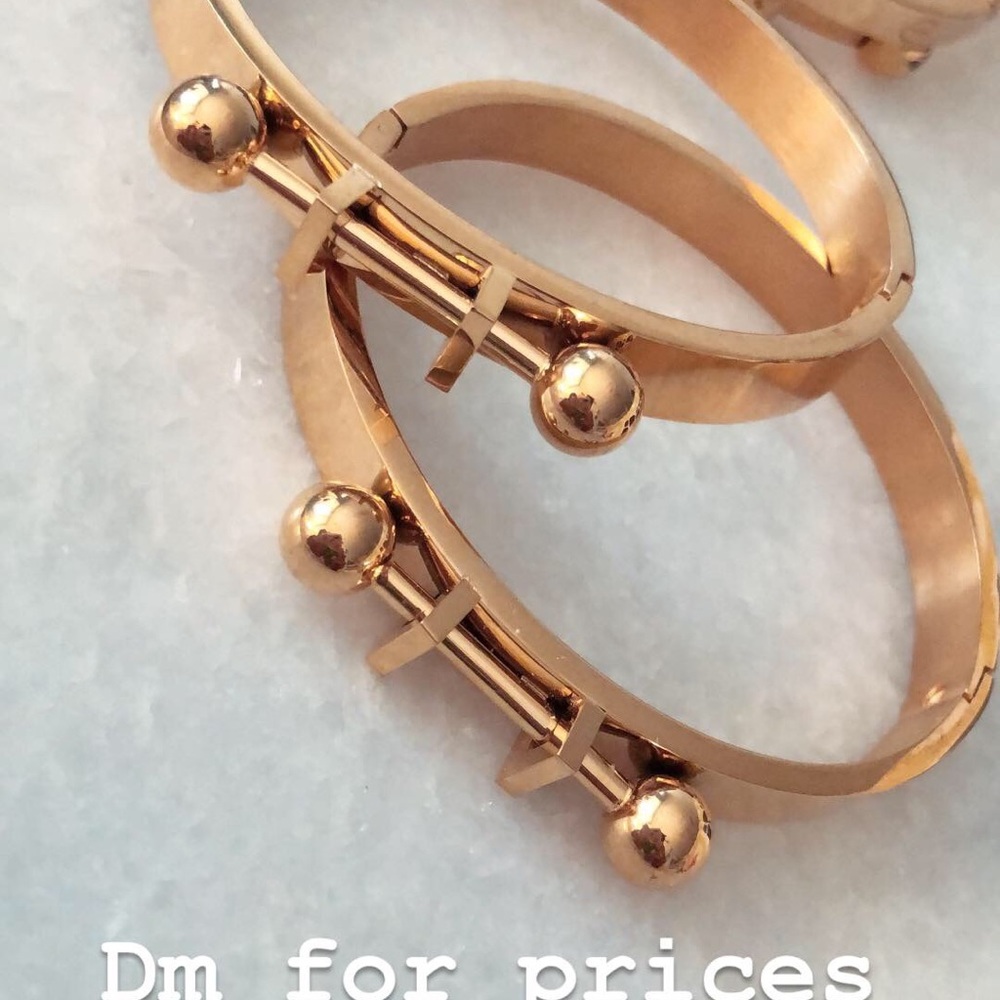 Stainless Steel 💯 % bangles..!!! - Picture 6 of 7